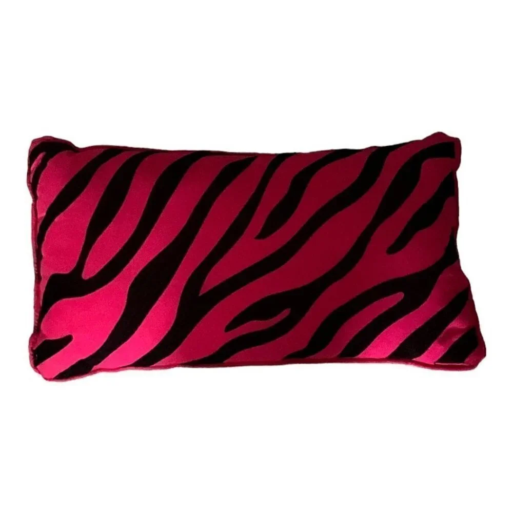 BED Accent Pillow